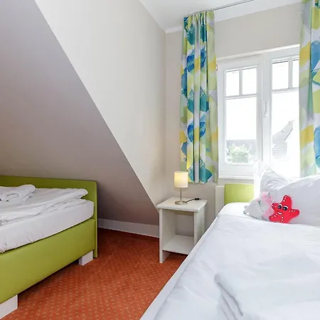 Haus-usedom-7c * Nienhagen (Mecklenburg-Vorpommern)